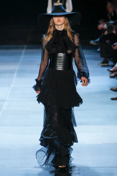 Look 26